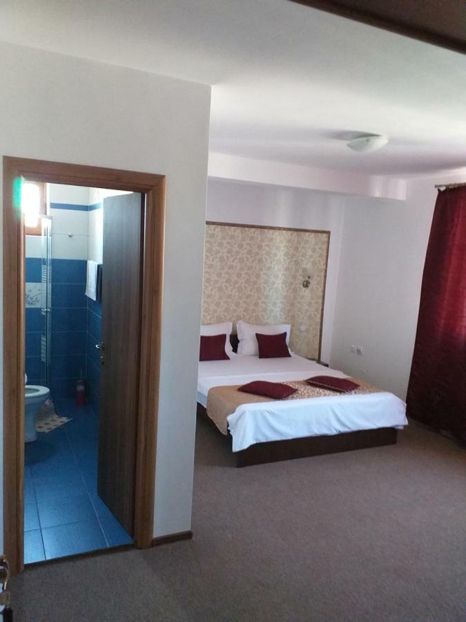 W&K " Centru Istoric Sibiu Hotel Esterno foto